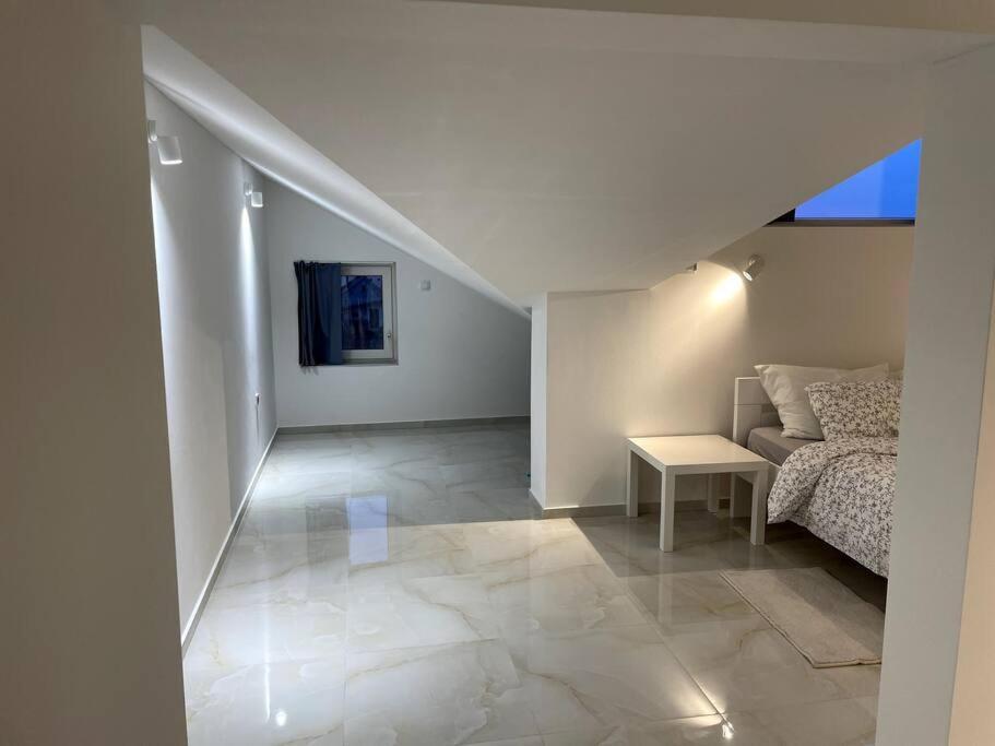 Lux House Olga Διαμέρισμα Ρούμα Δωμάτιο φωτογραφία